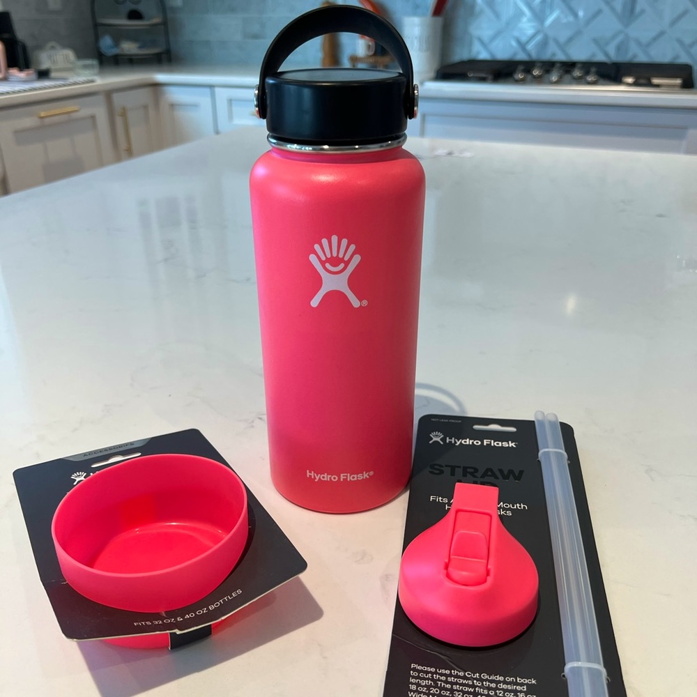 Neon Pink 32oz HydroFlask with Accessories